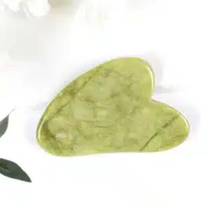 Pierre massage visage gua sha 7