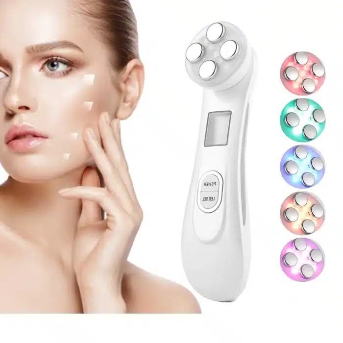 Massage liftant du visage 12